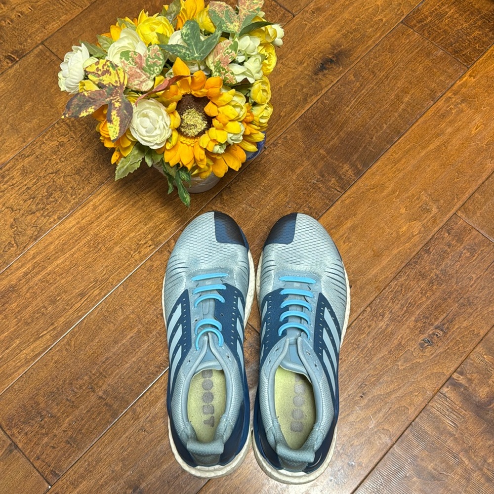 Men shoes, size 12, baby blue with navy blue, used